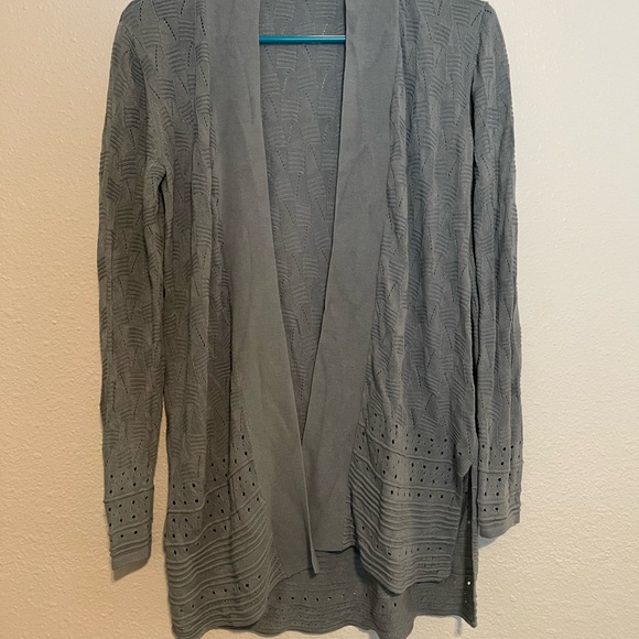 Cyrus Green Women's Cardigan Sweater Size M - Picture 1 of 6